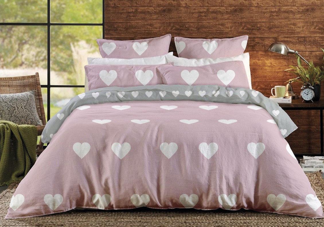 Комплект постельного белья Теп Cute Hearts полуторное 150х215 см бязь 2-00881-21839-YV
Комплект постельного белья Теп Cute Hearts полуторное 150х215 см бязь 2-00881-21839-YV
