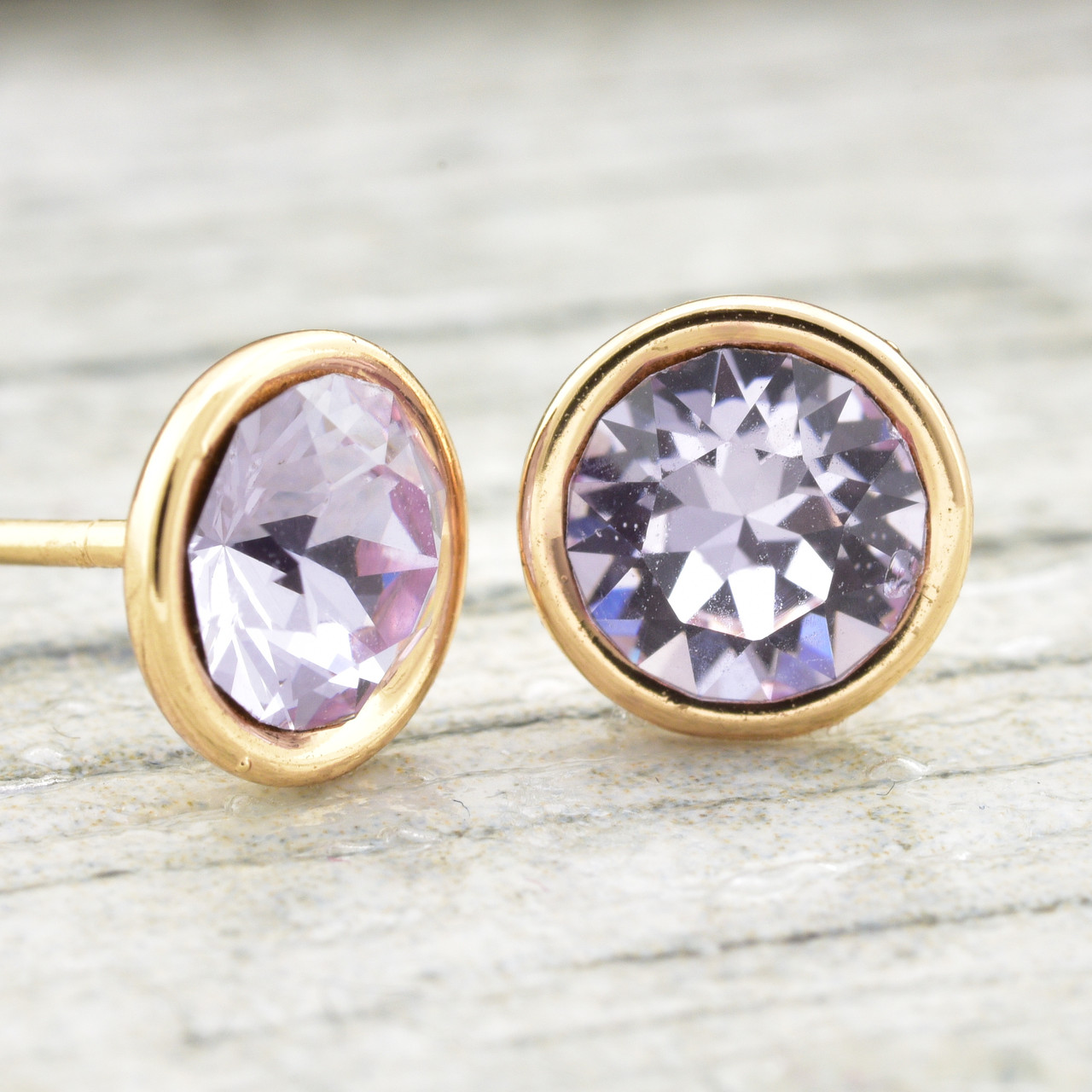 Серьги Xuping с кристаллами Swarovski 83084 размер 6х6 мм цвет лиловый позолота 18К
Серьги Xuping с кристаллами Swarovski 83084 размер 6х6 мм цвет лиловый позолота 18К