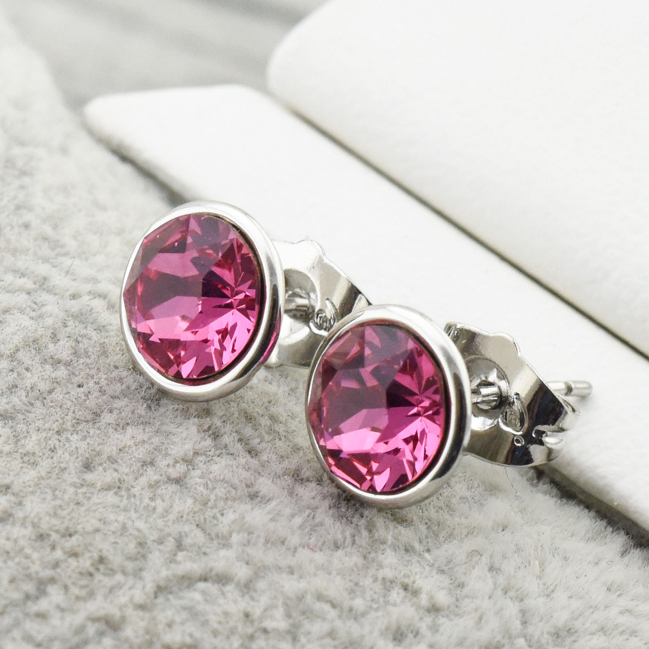 Серьги Xuping с кристаллами Swarovski 21080 размер 9х9 мм цвет розовый позолота Белое Золото
Серьги Xuping с кристаллами Swarovski 21080 размер 9х9 мм цвет розовый позолота Белое Золото