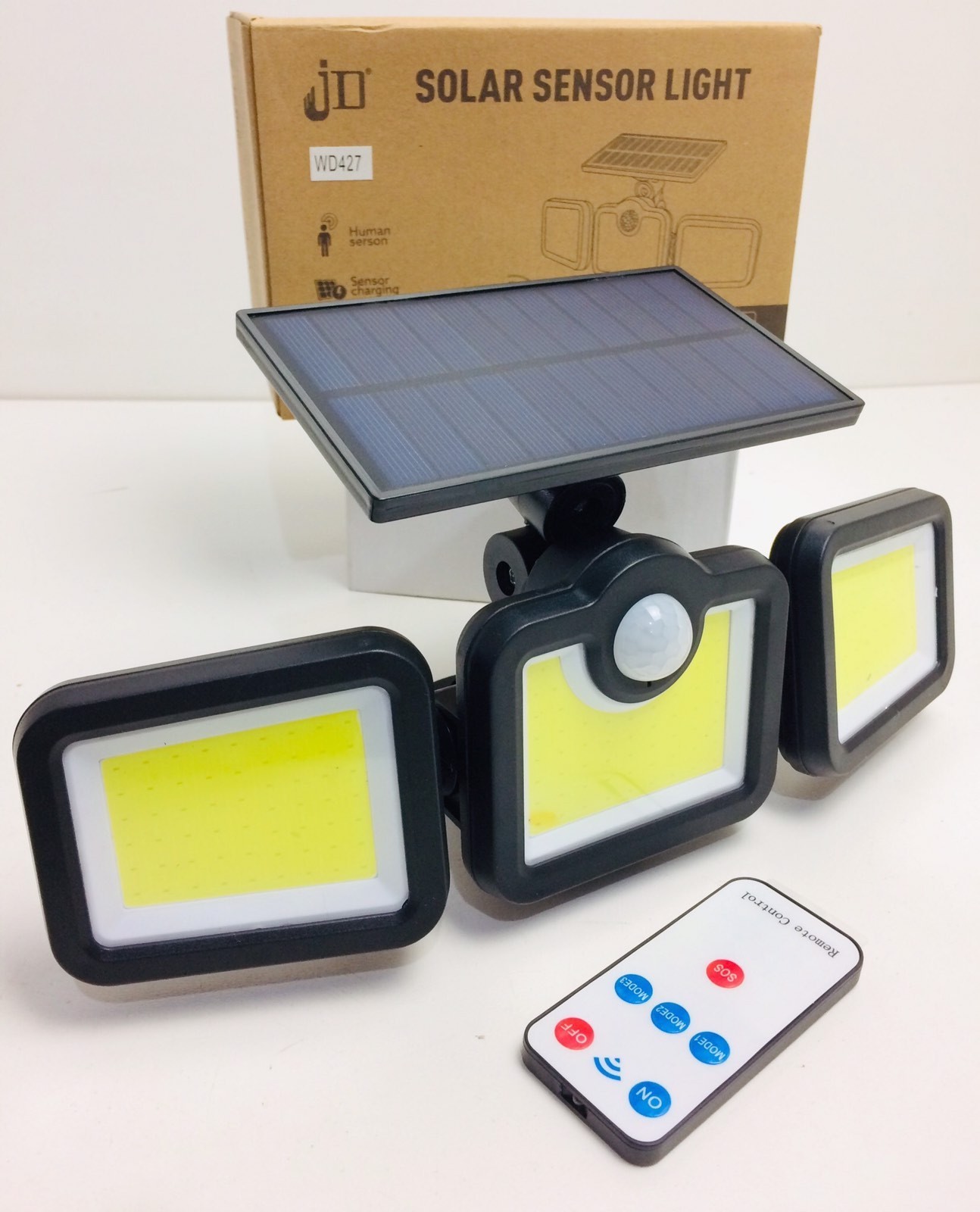 Уличный фонарь - прожектор solar light KXK 601/ 7860/ 240 COB на солнечной батарее с датчиком движения умный фонарь с пультом управления
Уличный фонарь - прожектор solar light KXK 601/ 7860/ 240 COB на солнечной батарее с датчиком движения умный фонарь с пультом управления