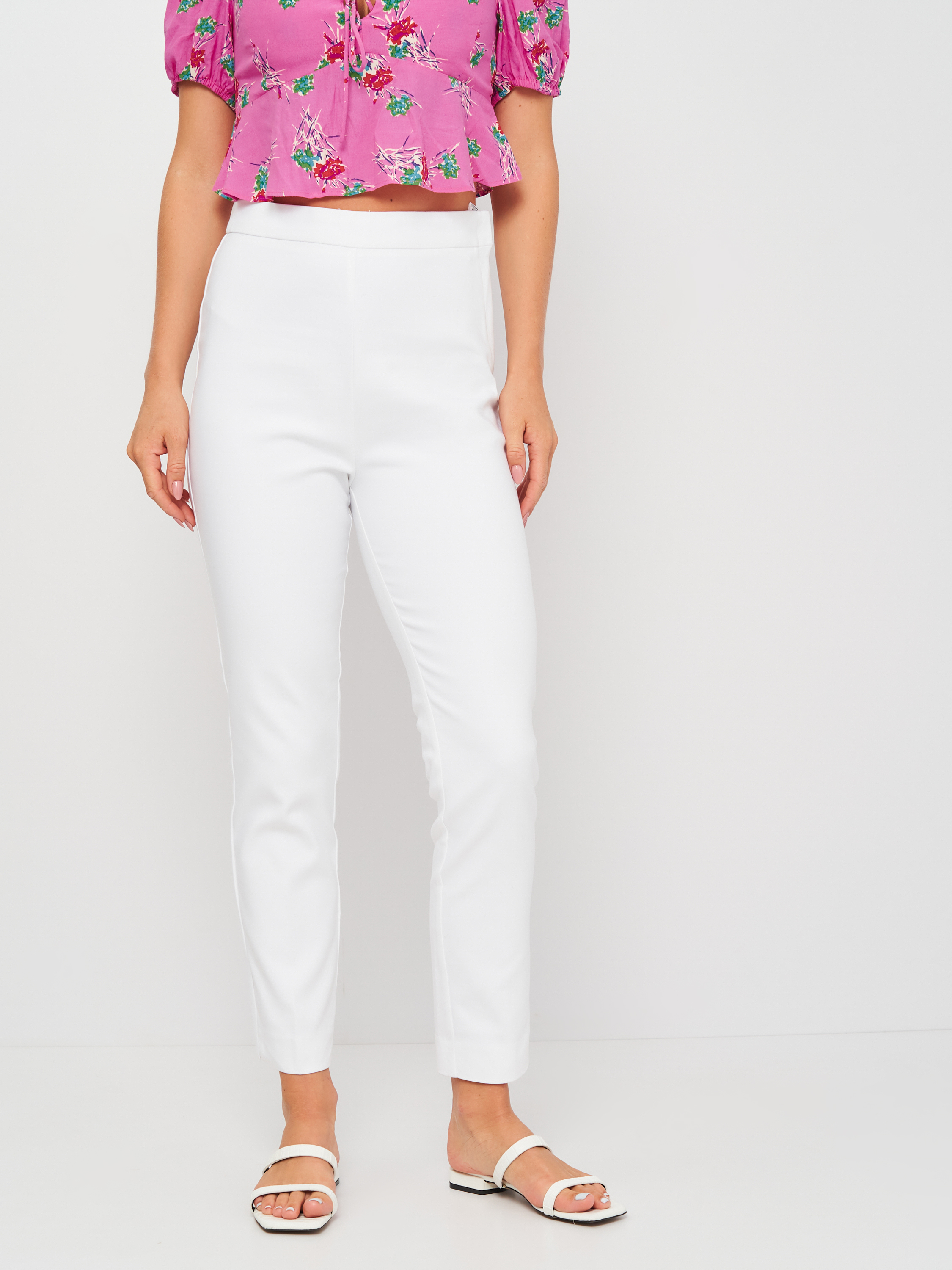 Брюки Stradivarius 4502/127/003 Белые, Брюки Stradivarius 4502/127/003 38 Белые
Брюки Stradivarius 4502/127/003 Белые, Брюки Stradivarius 4502/127/003 38 Белые