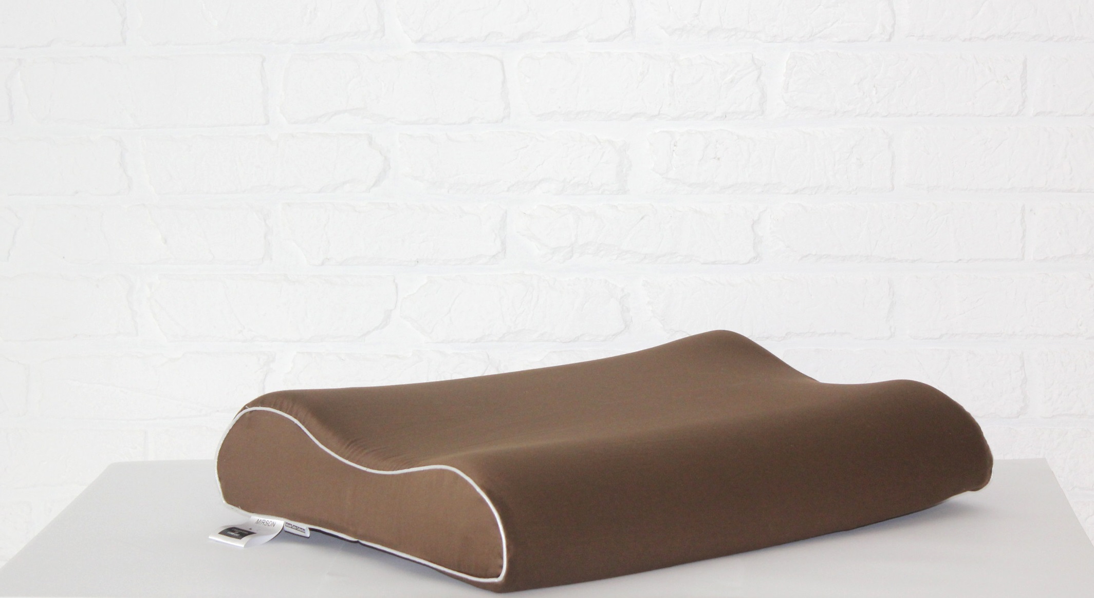 Подушка ортопедическая MirSon №7118 Elite Delicate Satin Cacao AERO 58х40х10,5 см италия, пена memory foam
Подушка ортопедическая MirSon №7118 Elite Delicate Satin Cacao AERO 58х40х10,5 см италия, пена memory foam