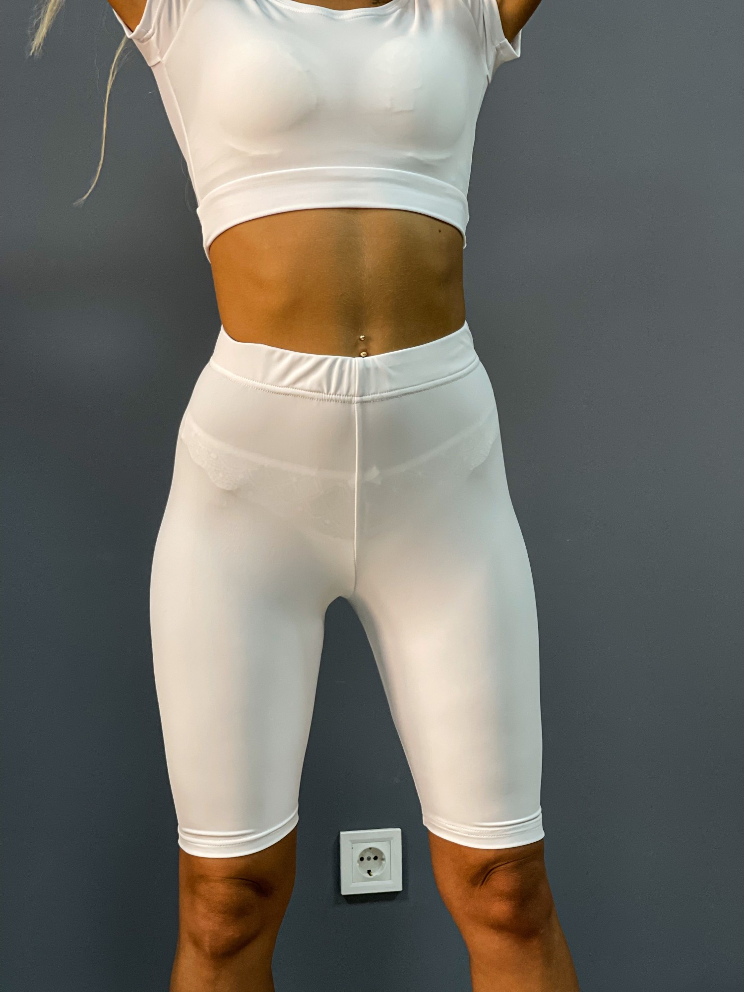 Велосипедки на резинке длинные Бифлекс S Белые (bb0203-200)
Велосипедки на резинке длинные Бифлекс S Белые (bb0203-200)