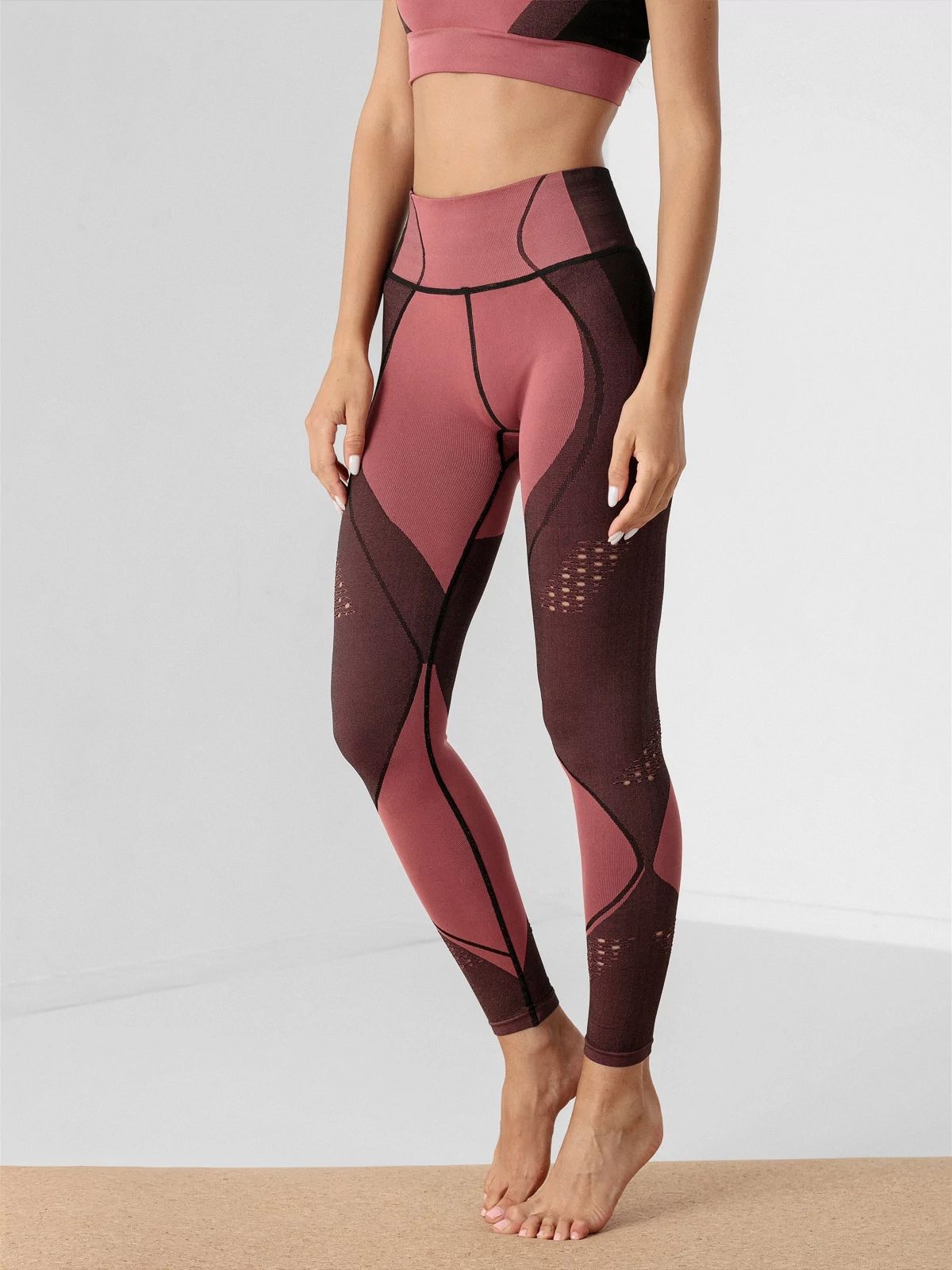Спортивные леггинсы 4F H4Z21-SPDF015 / Pink, Спортивные леггинсы 4F H4Z21-SPDF015 L/XL Pink
Спортивные леггинсы 4F H4Z21-SPDF015 / Pink, Спортивные леггинсы 4F H4Z21-SPDF015 L/XL Pink