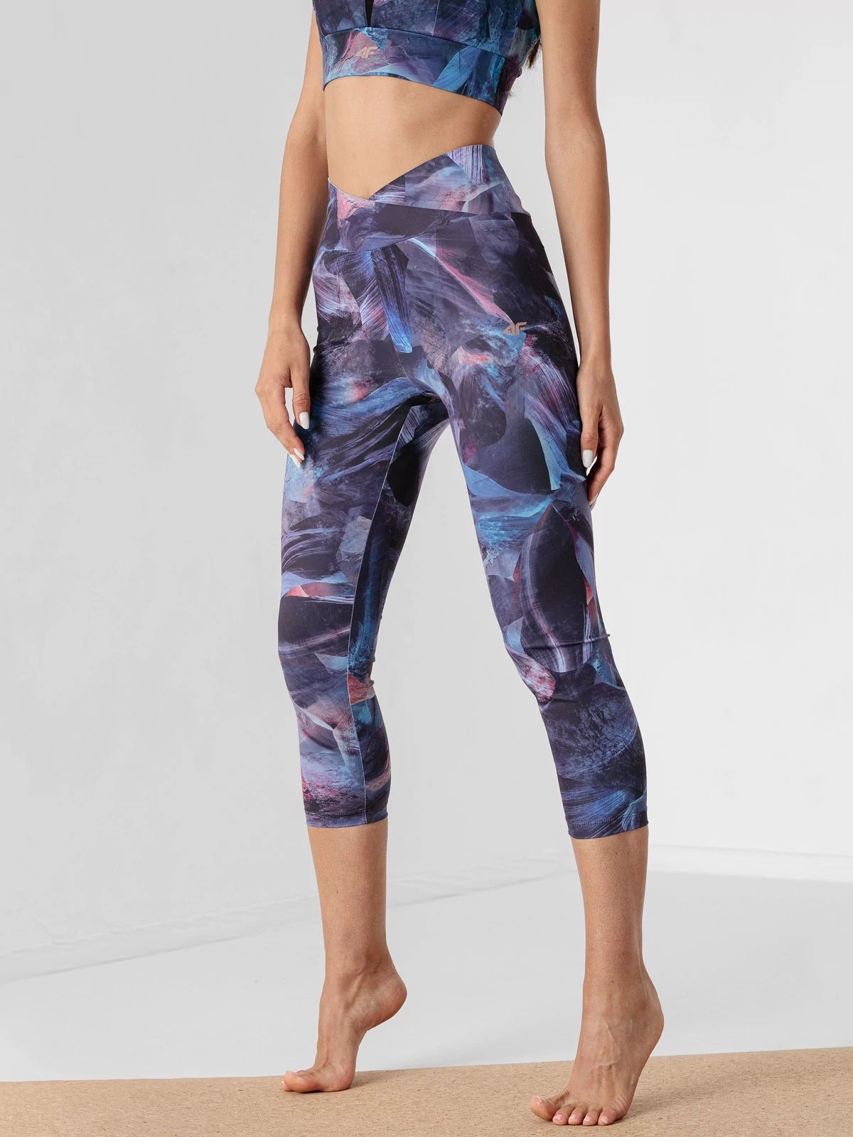 Спортивные капри 4F H4Z21-SPDF017 Multicolour 3 Allover, Спортивные капри 4F H4Z21-SPDF017 M Multicolour 3 Allover
Спортивные капри 4F H4Z21-SPDF017 Multicolour 3 Allover, Спортивные капри 4F H4Z21-SPDF017 M Multicolour 3 Allover