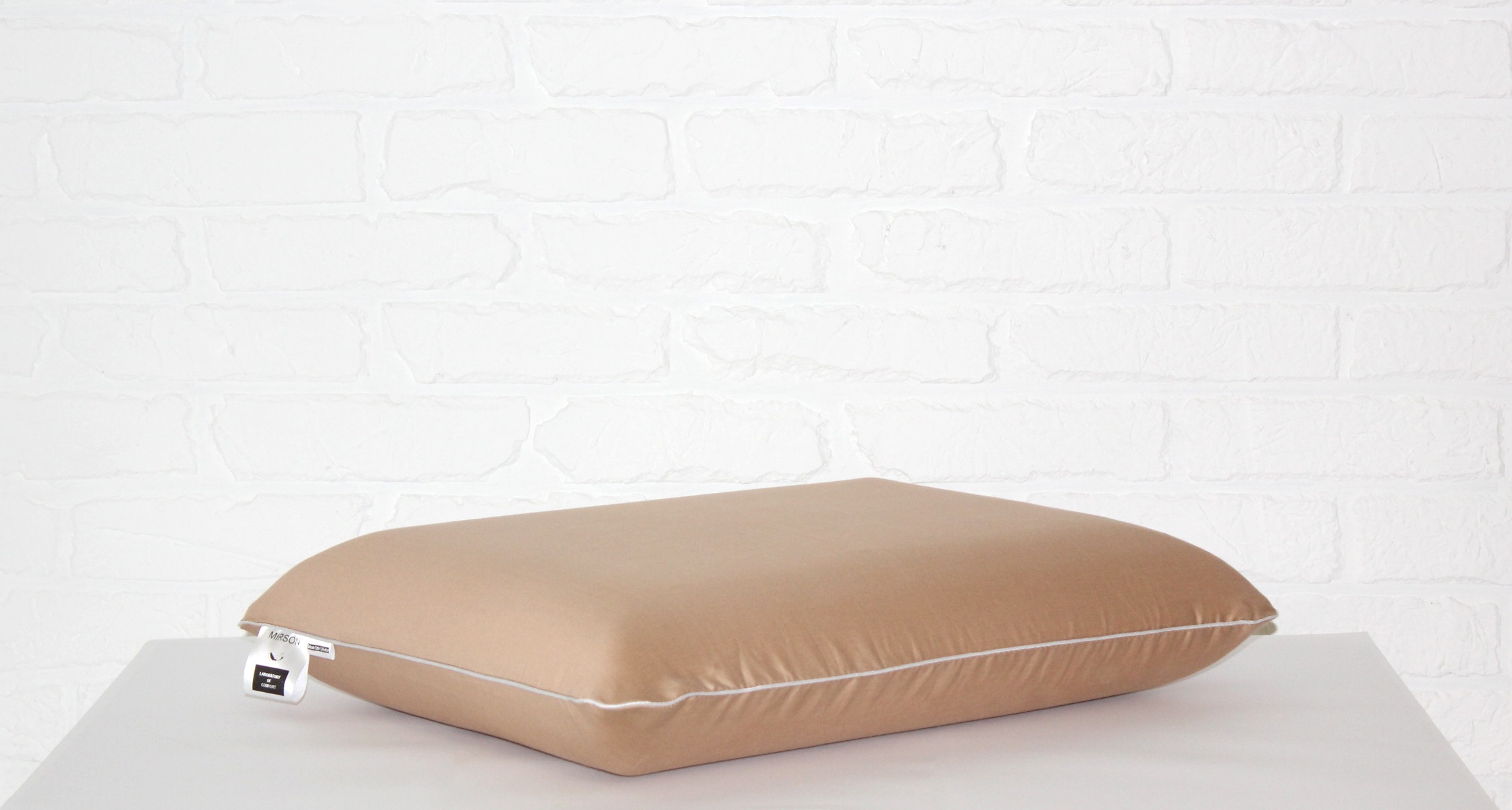 Подушка ортопедическая MirSon №7033 Elite Delicate Satin Estella Men 59х43х12 см италия, пена memory foam
Подушка ортопедическая MirSon №7033 Elite Delicate Satin Estella Men 59х43х12 см италия, пена memory foam