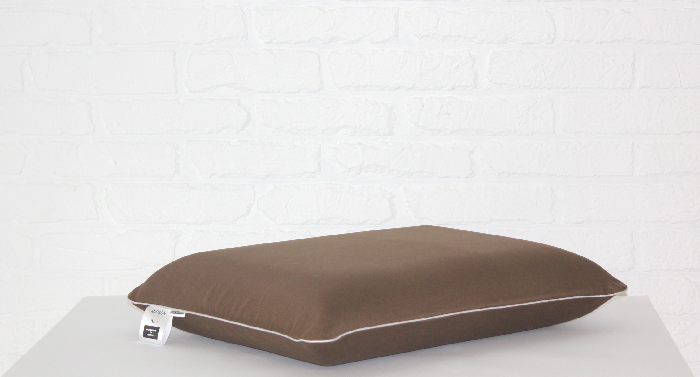 Подушка ортопедическая MirSon №7034 Elite Delicate Satin Cacao Men 59х43х12 см италия, пена memory foam
Подушка ортопедическая MirSon №7034 Elite Delicate Satin Cacao Men 59х43х12 см италия, пена memory foam