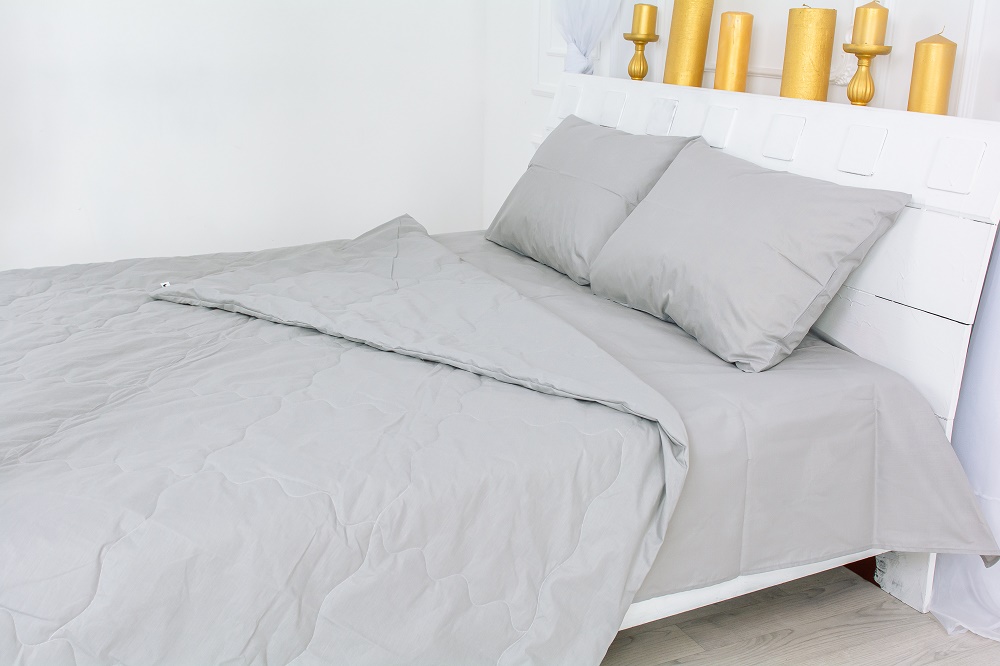 Набор MirSon №2572 BamBoo 16-5703 Light Gray (одеяло + 2 подушки + 2 наволочки + простынь) 172х205 см + 200х220 см + 50х70 см италия, бамбук
Набор MirSon №2572 BamBoo 16-5703 Light Gray (одеяло + 2 подушки + 2 наволочки + простынь) 172х205 см + 200х220 см + 50х70 см италия, бамбук