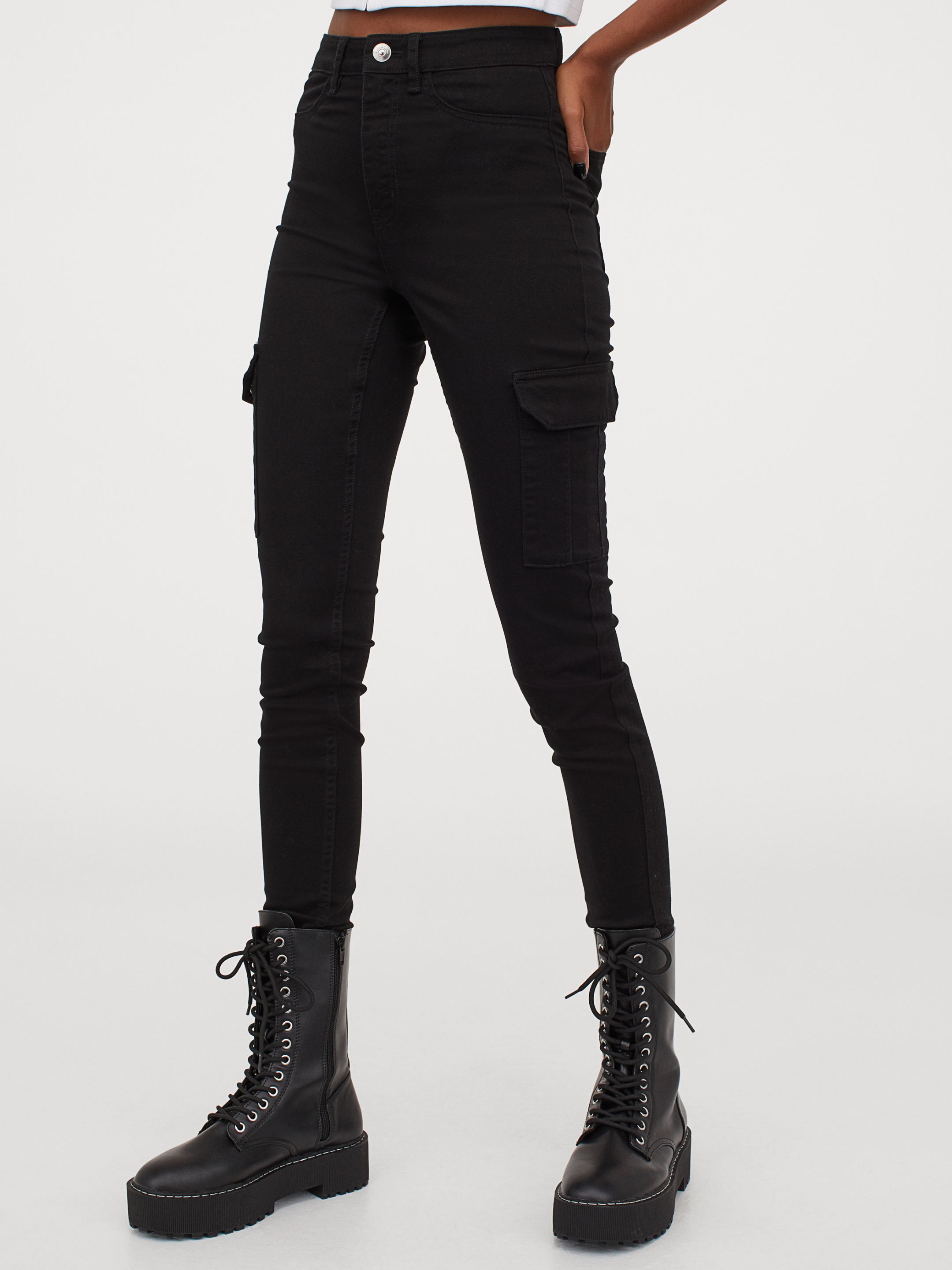 Брюки H&M 01-0719530-1 Черные (СА2000001850626, Брюки H&M 01-0719530-1 34 Черные (СА2000001850626)
Брюки H&M 01-0719530-1 Черные (СА2000001850626, Брюки H&M 01-0719530-1 34 Черные (СА2000001850626)