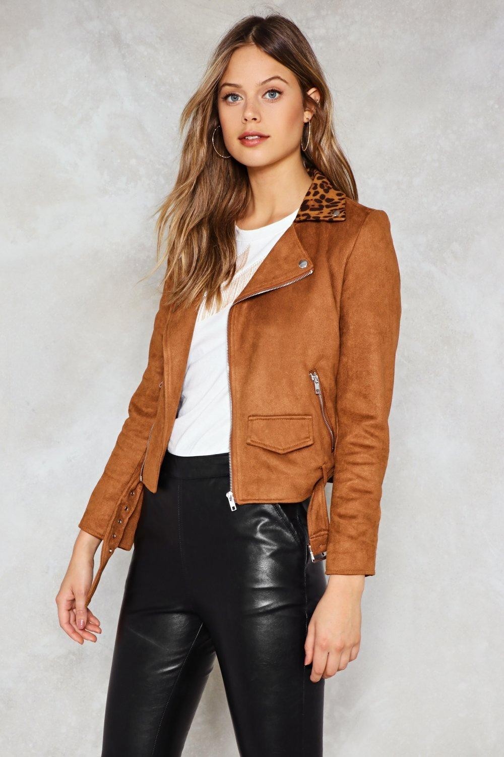 Косуха с леопардовым воротником Nasty Gal в размере, Косуха с леопардовым воротником Nasty Gal в размере L
Косуха с леопардовым воротником Nasty Gal в размере, Косуха с леопардовым воротником Nasty Gal в размере L