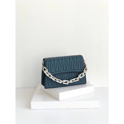 Сумка №-6833 синий размер 21*14*9
Сумка №-6833 синий размер 21*14*9