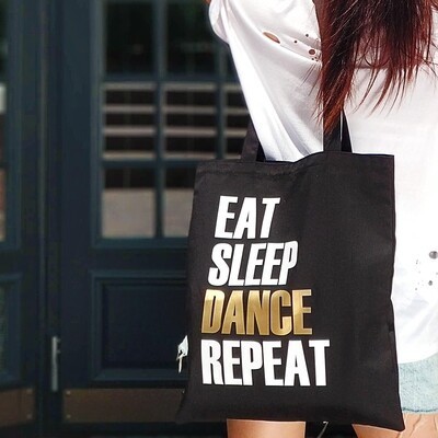Эко сумка женская "Eat Sleep Dance Repeat" Market экосумка женская тканевая сумка цветная с принтом
Эко сумка женская "Eat Sleep Dance Repeat" Market экосумка женская тканевая сумка цветная с принтом