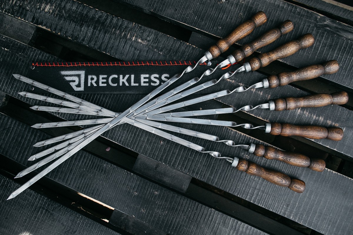 Набор шампуров Reckless в колчанес деревянной ручкой палисандр 750*3*12 мм 8 шт (шсдрп8)
Набор шампуров Reckless в колчанес деревянной ручкой палисандр 750*3*12 мм 8 шт (шсдрп8)