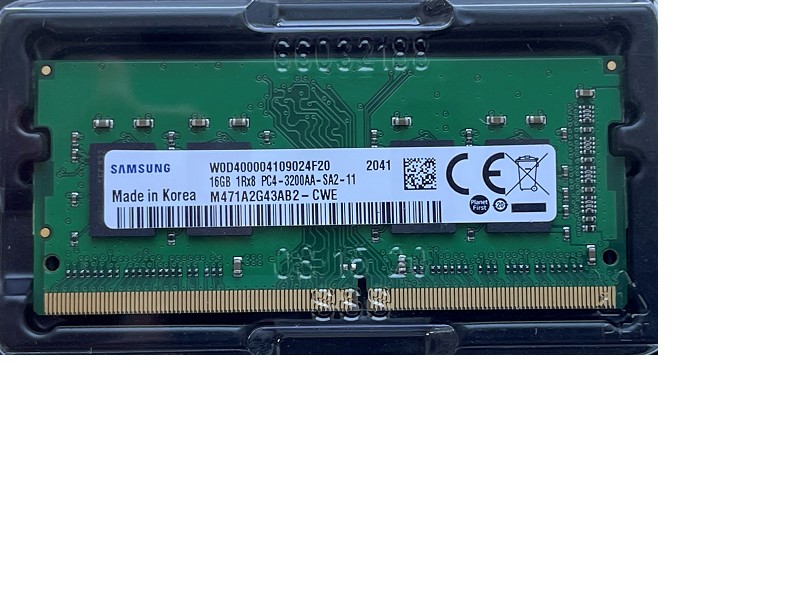 Оперативная память Samsung SODIMM DDR4 16Gb 3200MHz PC4-25600 (M471A2G43AB2-CWE)
Оперативная память Samsung SODIMM DDR4 16Gb 3200MHz PC4-25600 (M471A2G43AB2-CWE)