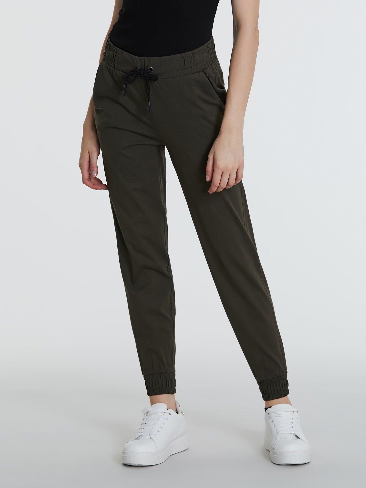 Спортивные штаны Piazza Italia 45329-1024 Military Green, Спортивные штаны Piazza Italia 45329-1024 S Military Green
Спортивные штаны Piazza Italia 45329-1024 Military Green, Спортивные штаны Piazza Italia 45329-1024 S Military Green