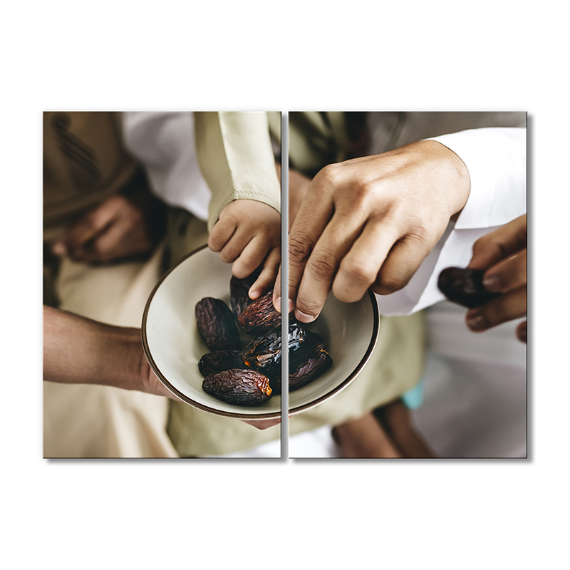 Модульная картина Artel «Дегустация фиников» 2 модуля 90x135 см 
Модульная картина Artel «Дегустация фиников» 2 модуля 90x135 см