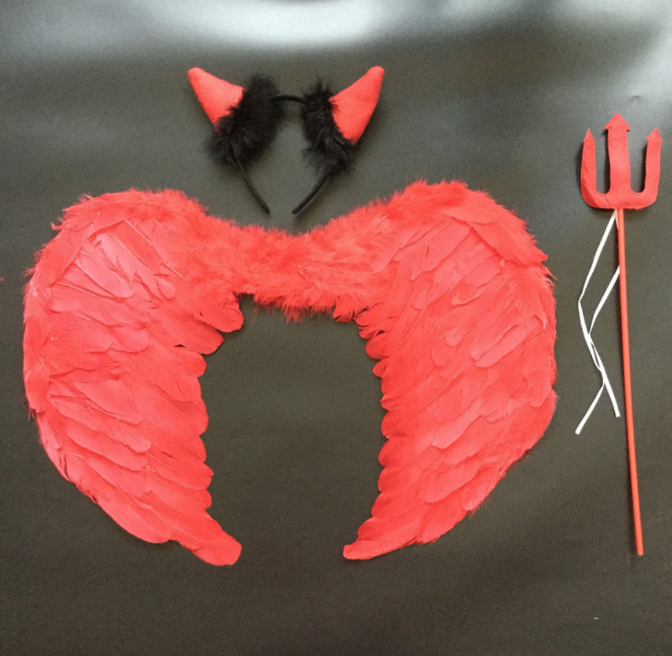 Набор Крылья Чертика красные 5404 55х40 см
Набор Крылья Чертика красные 5404 55х40 см