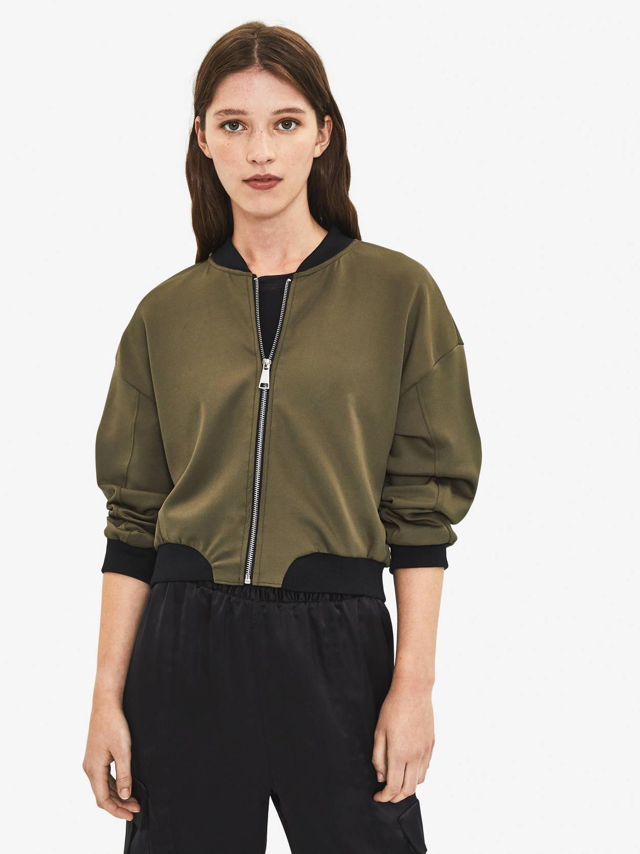 Бомбер Bershka XAZ261986WPVY Болотный с черным, Бомбер Bershka XAZ261986WPVY L Болотный с черным
Бомбер Bershka XAZ261986WPVY Болотный с черным, Бомбер Bershka XAZ261986WPVY L Болотный с черным