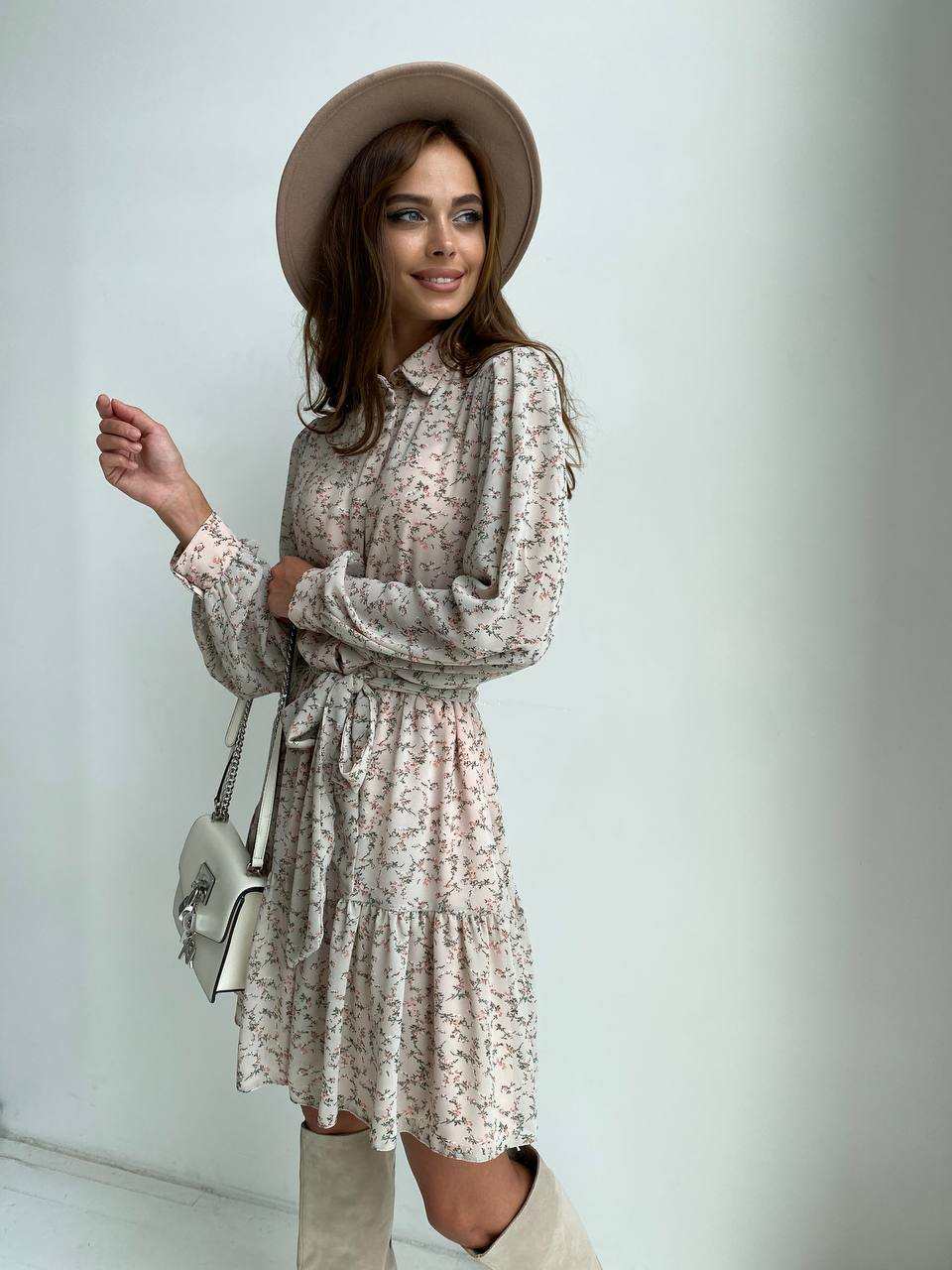 Платье Modus "Молизе" платье из шифона длиной мини с длинным рукавом в цветочной расцветке 11683 M Бежевый/букетики
Платье Modus "Молизе" платье из шифона длиной мини с длинным рукавом в цветочной расцветке 11683 M Бежевый/букетики