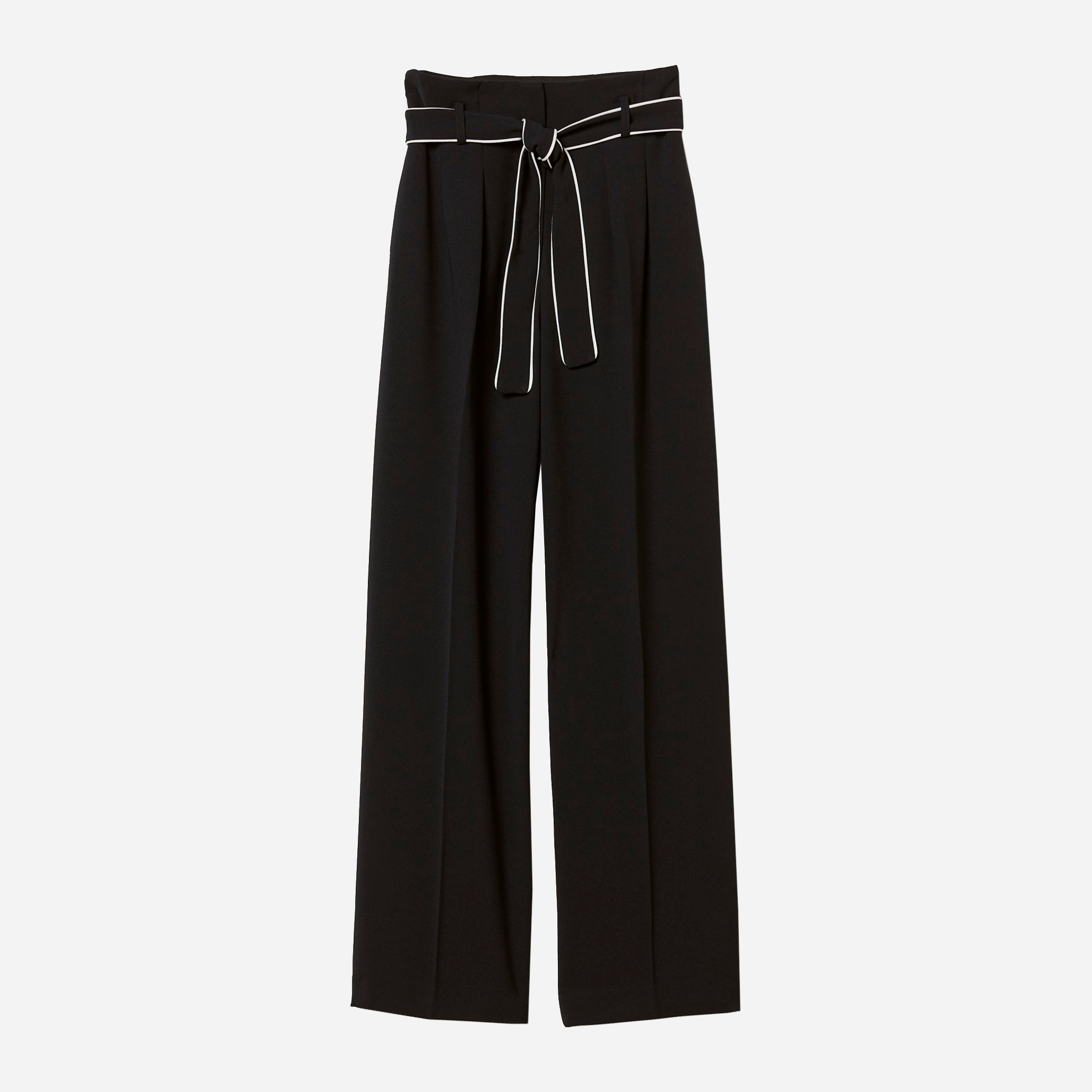 Брюки H&M 09-0676123-001 Черные (СА2000001870303, Брюки H&M 09-0676123-001 42 Черные (СА2000001870303)
Брюки H&M 09-0676123-001 Черные (СА2000001870303, Брюки H&M 09-0676123-001 42 Черные (СА2000001870303)