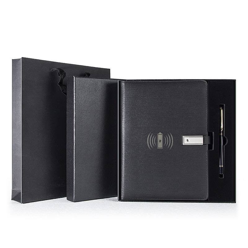Блокнот, бежедневник с флешкой 16 Гб и беспроводной зарядкой Powerbank с ручкой Черный
Блокнот, бежедневник с флешкой 16 Гб и беспроводной зарядкой Powerbank с ручкой Черный