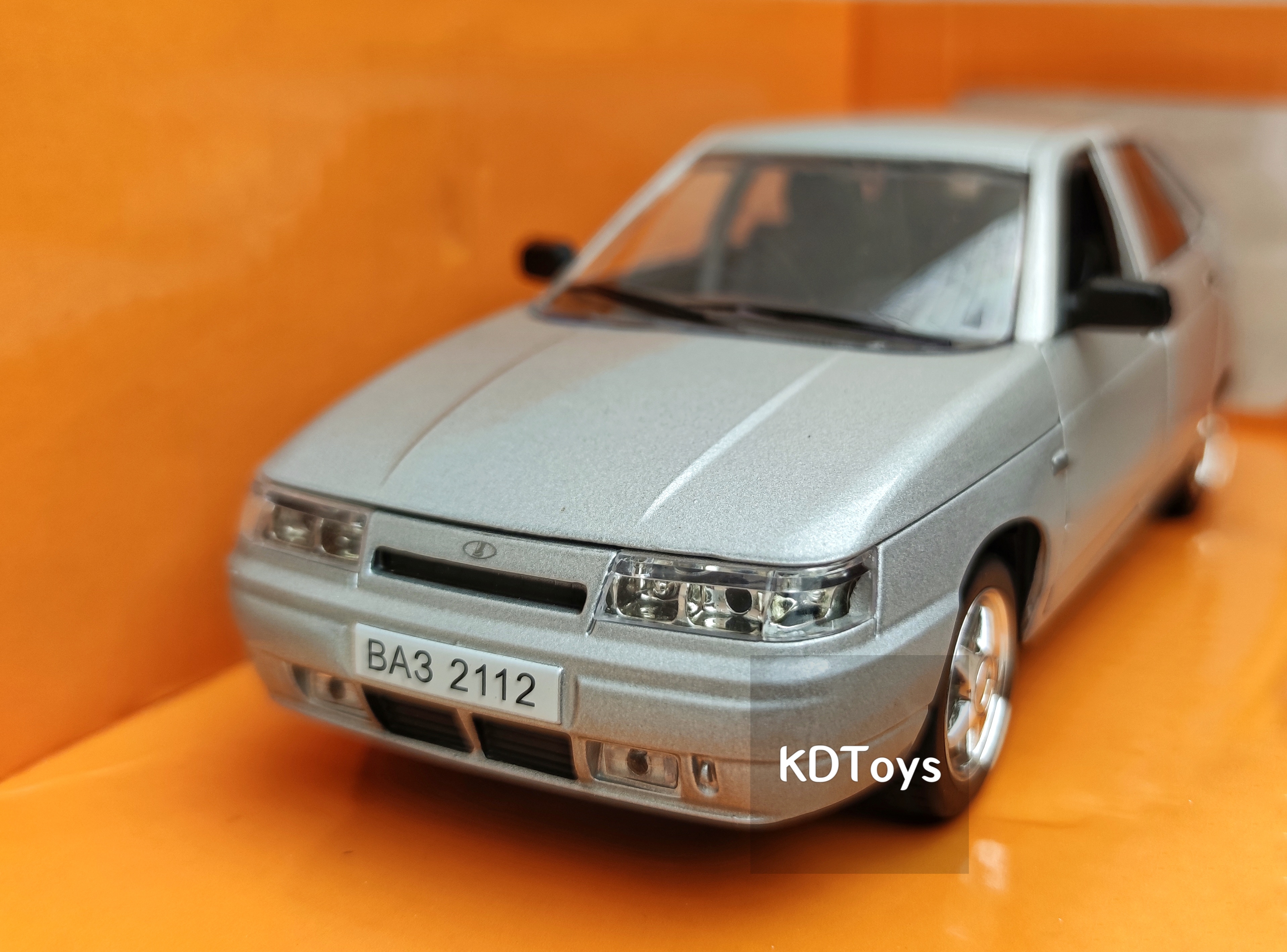 Металлическая машинка ВАЗ-2112 "Lada 112" "АВТОПРОМ" со светом и звуком размер 17*8 см масштаб 1:22
Металлическая машинка ВАЗ-2112 "Lada 112" "АВТОПРОМ" со светом и звуком размер 17*8 см масштаб 1:22
