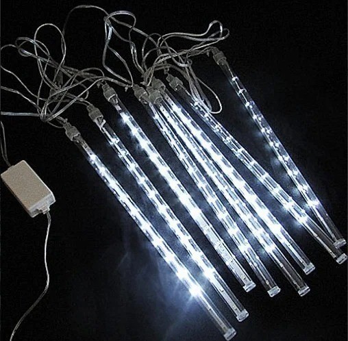 Светодиодная уличная гирлянда тающие сосульки 144 LED 8 шт по 50 см холодный белый
Светодиодная уличная гирлянда тающие сосульки 144 LED 8 шт по 50 см холодный белый