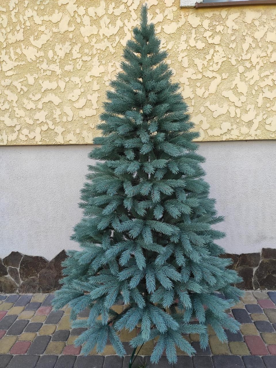 Литая елка Буковельська 1.50 м. голубая,Искусственная елка из пластика, новогоднее пышное дерево, ель с иголочками LM
Литая елка Буковельська 1.50 м. голубая,Искусственная елка из пластика, новогоднее пышное дерево, ель с иголочками LM