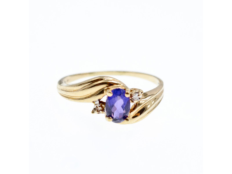 Золотое кольцо 10К (417 проба) с Аметистом и Бриллиантами Натуральный Sky Jewelry 001818
Золотое кольцо 10К (417 проба) с Аметистом и Бриллиантами Натуральный Sky Jewelry 001818