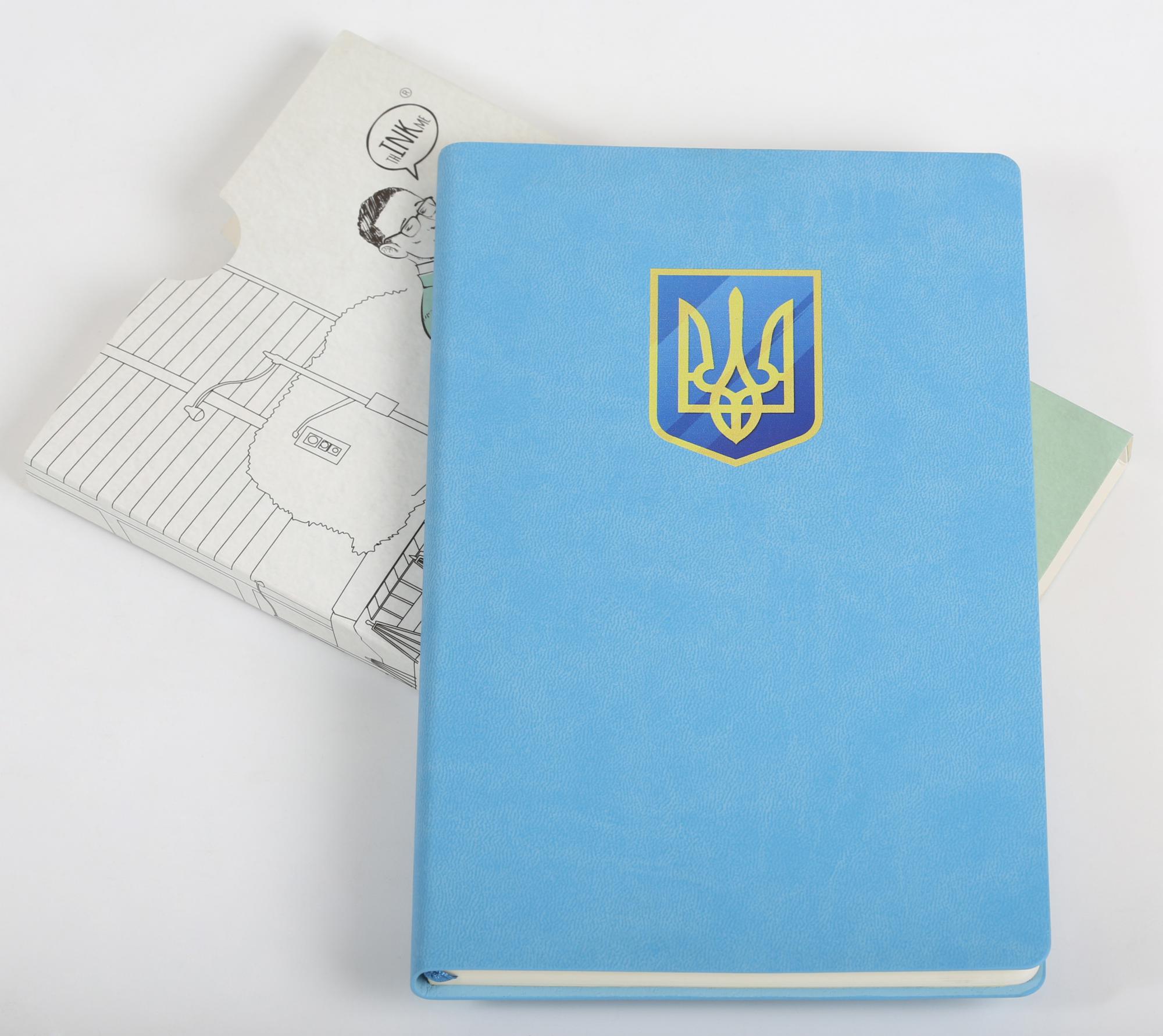 Записная книга Thinkme Funky 13 × 21 см 256 страниц в линию Голубая декор герб (2110000000714) (TM21209/22/03/3)
Записная книга Thinkme Funky 13 × 21 см 256 страниц в линию Голубая декор герб (2110000000714) (TM21209/22/03/3)