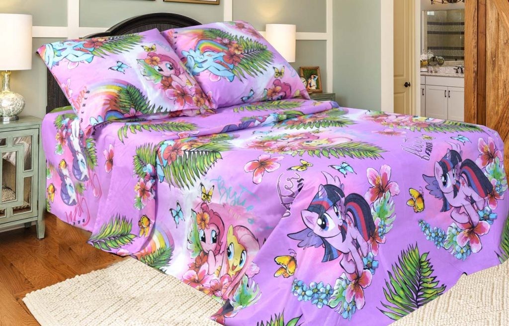 Комплект постельного белья Королева Ночи Бязь 145х215 Полуторный My Little Pony на фиолетовом 850
Комплект постельного белья Королева Ночи Бязь 145х215 Полуторный My Little Pony на фиолетовом 850