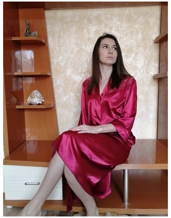 Атласный Домашний Халат с Кружевом FLEUR Lingerie Однотонный с Длинным Рукавом Миди 46 (3XL) Бордовый ( P 42115)
Атласный Домашний Халат с Кружевом FLEUR Lingerie Однотонный с Длинным Рукавом Миди 46 (3XL) Бордовый ( P 42115)