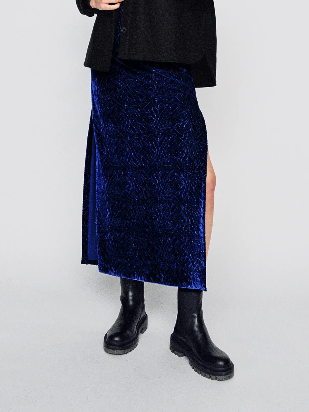 Юбка Zara 2731/296/420 L Синяя
Юбка Zara 2731/296/420 L Синяя