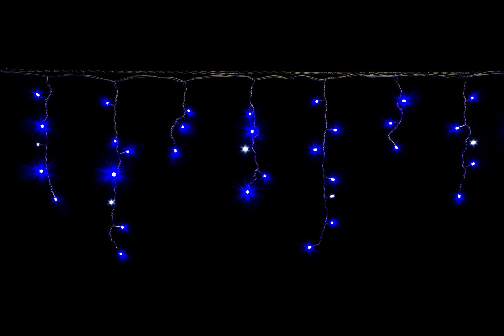 Гирлянда бахрома уличная светодиодная 3 м 80 LED с переходником черный провод от сети Синяя
Гирлянда бахрома уличная светодиодная 3 м 80 LED с переходником черный провод от сети Синяя