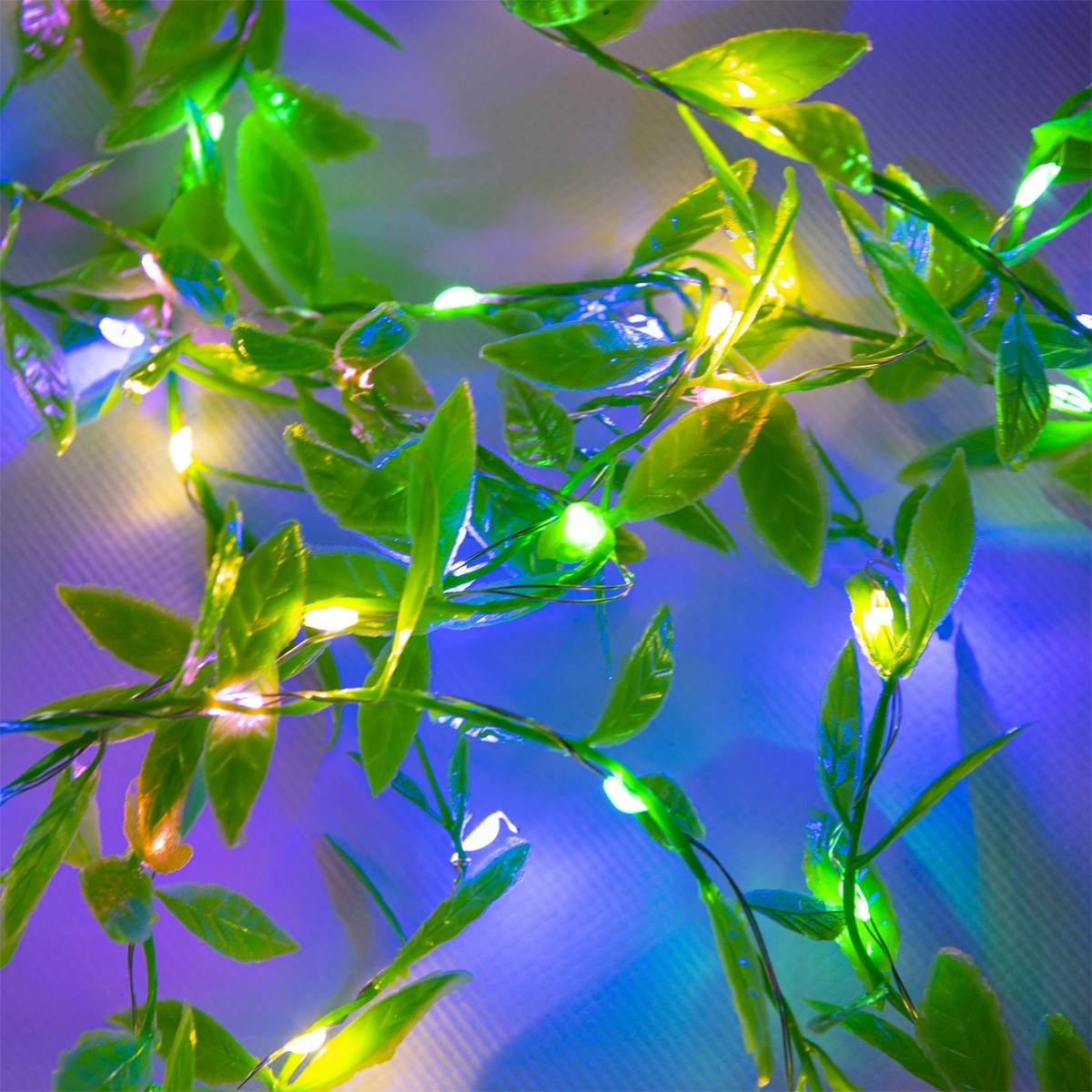 Гирлянда на окно Xmas 200Led 3.9м лед гирлянда штора бахрома "Веточки Ивы" на медной проволоке (Цветная) (1008872-Other)
Гирлянда на окно Xmas 200Led 3.9м лед гирлянда штора бахрома "Веточки Ивы" на медной проволоке (Цветная) (1008872-Other)