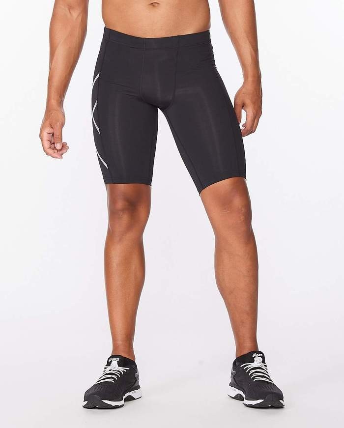 Мужские компрессионные шорты 2XU, Core Compression Shorts, XL, черный/серебристый логотип
Мужские компрессионные шорты 2XU, Core Compression Shorts, XL, черный/серебристый логотип