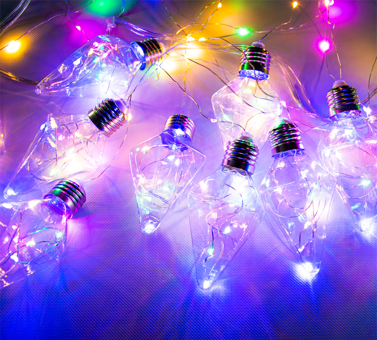 Гирлянда штора-бахрома на окно в виде лампочки (ромб) Xmas 4М 150 LED разноцветная
Гирлянда штора-бахрома на окно в виде лампочки (ромб) Xmas 4М 150 LED разноцветная