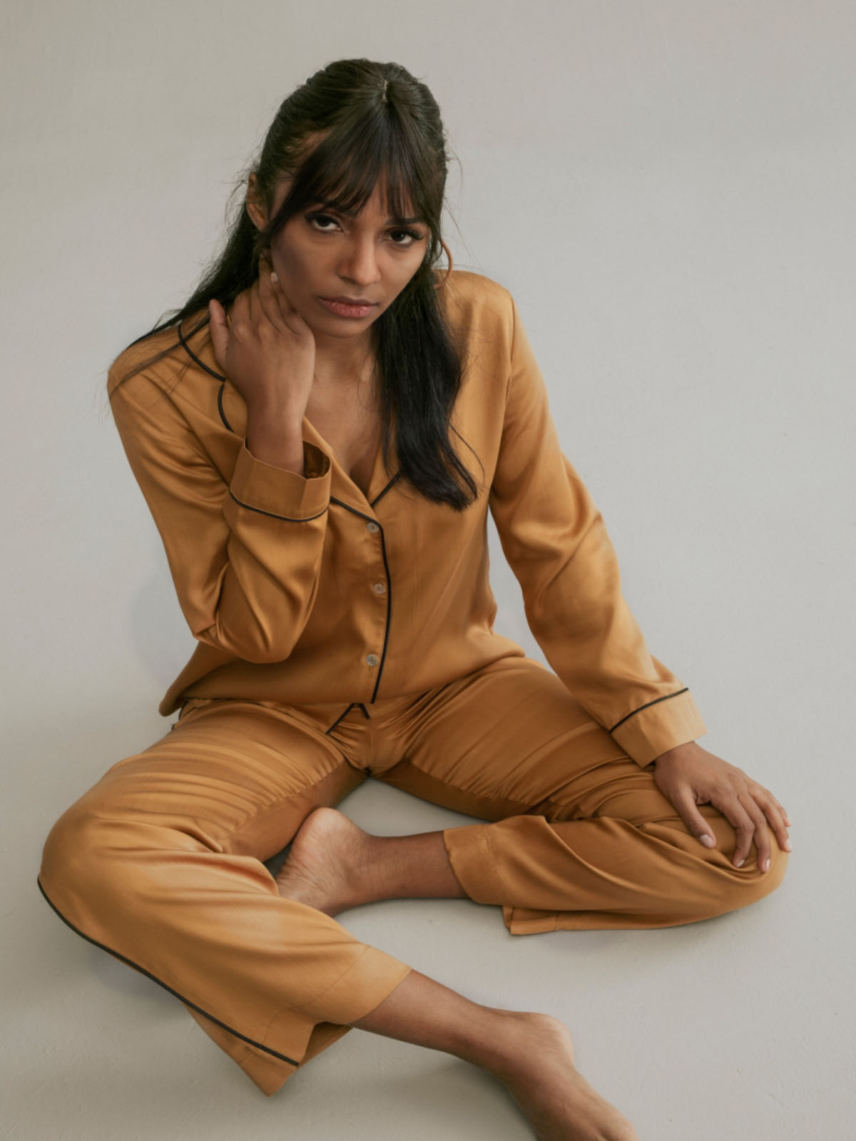 Пижама Elli Winter Gold (рубашка+ брюки) цвет золотой р, Пижама Elli Winter Gold (рубашка+ брюки) цвет золотой р.S
Пижама Elli Winter Gold (рубашка+ брюки) цвет золотой р, Пижама Elli Winter Gold (рубашка+ брюки) цвет золотой р.S