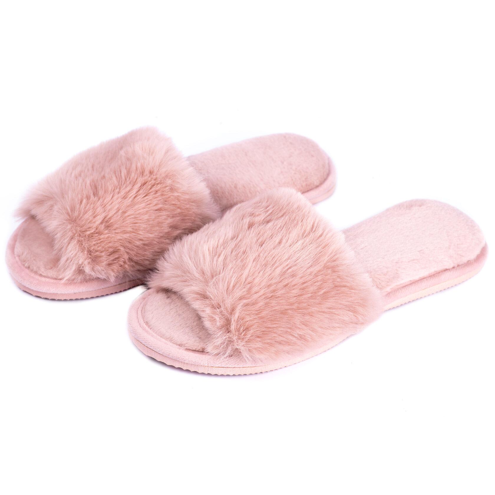 Капці домашні жіночі HS-LUX хутрянi відкриті TWINS 6076 40 пудра
Капці домашні жіночі HS-LUX хутрянi відкриті TWINS 6076 40 пудра