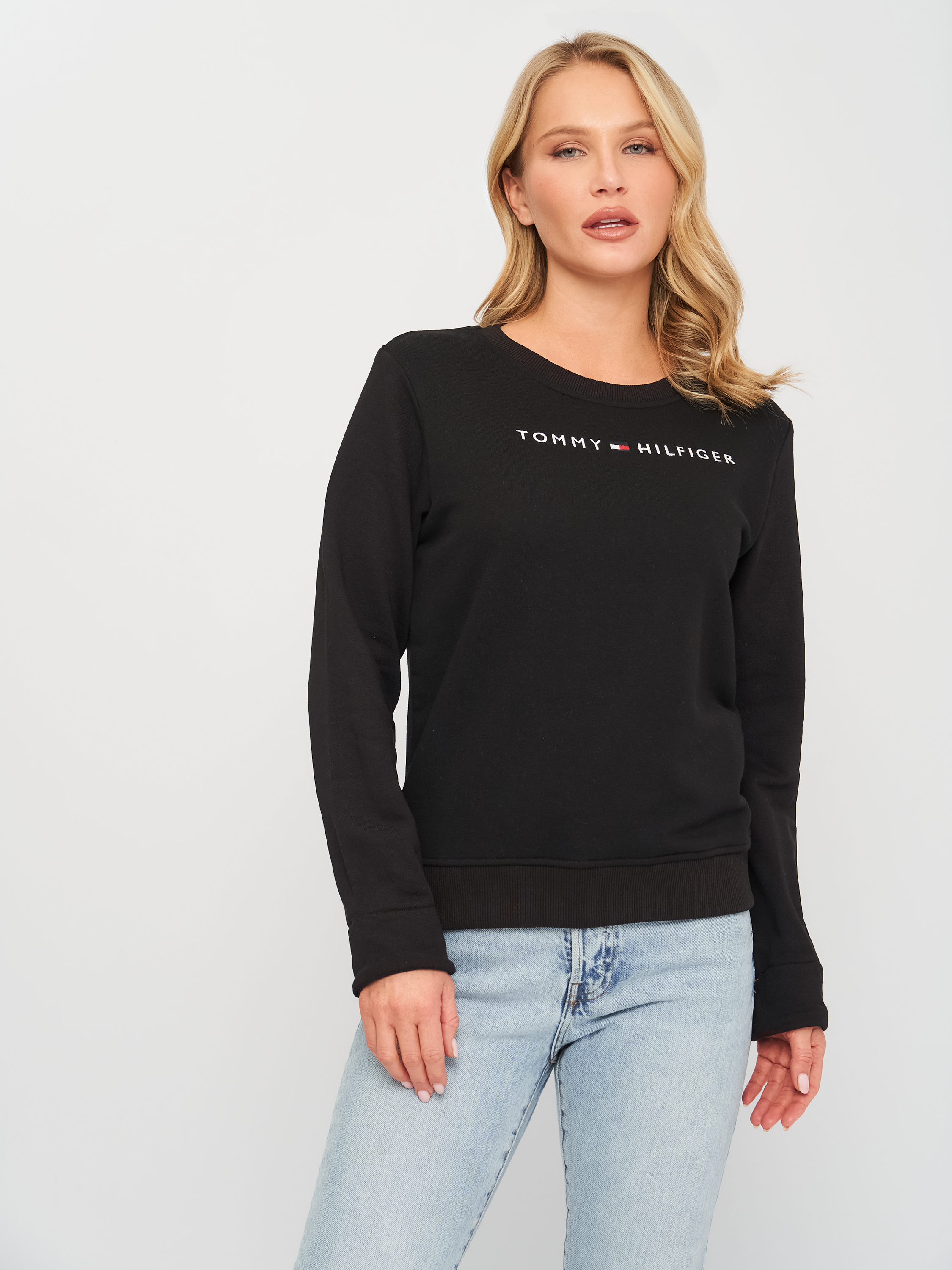 Свитшот Tommy Hilfiger 10844.1 (44) Черный, Свитшот Tommy Hilfiger 10844.1 M (44) Черный
Свитшот Tommy Hilfiger 10844.1 (44) Черный, Свитшот Tommy Hilfiger 10844.1 M (44) Черный