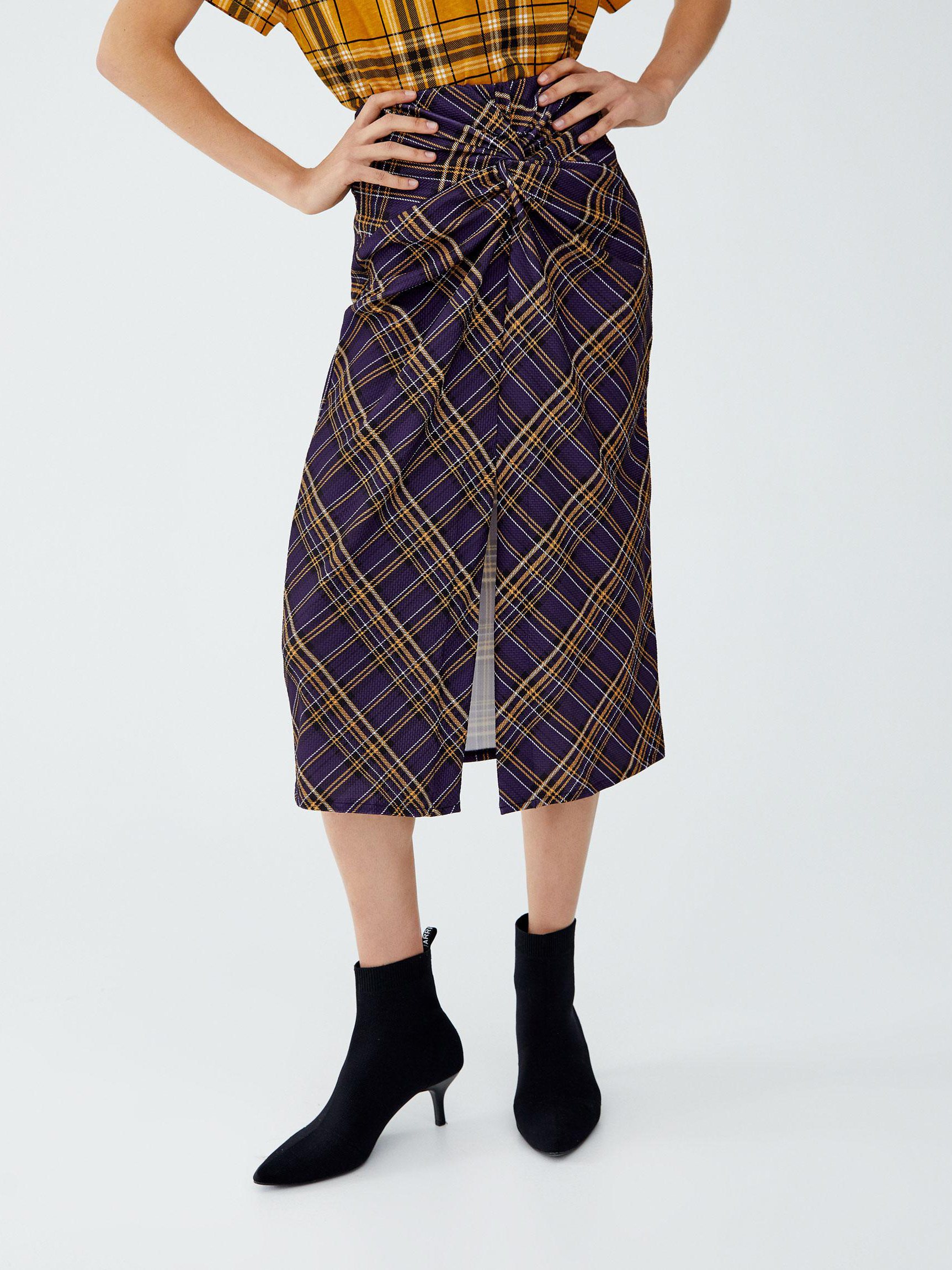 Юбка Pull & Bear XAZ191252MUVQ Фиолетовая, Юбка Pull & Bear XAZ191252MUVQ M Фиолетовая
Юбка Pull & Bear XAZ191252MUVQ Фиолетовая, Юбка Pull & Bear XAZ191252MUVQ M Фиолетовая