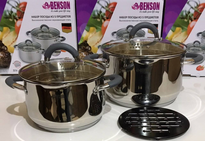 Набор кастрюль из нержавеющей стали с крышками и подставкой Benson BN-242 7 предметов Steel
Набор кастрюль из нержавеющей стали с крышками и подставкой Benson BN-242 7 предметов Steel