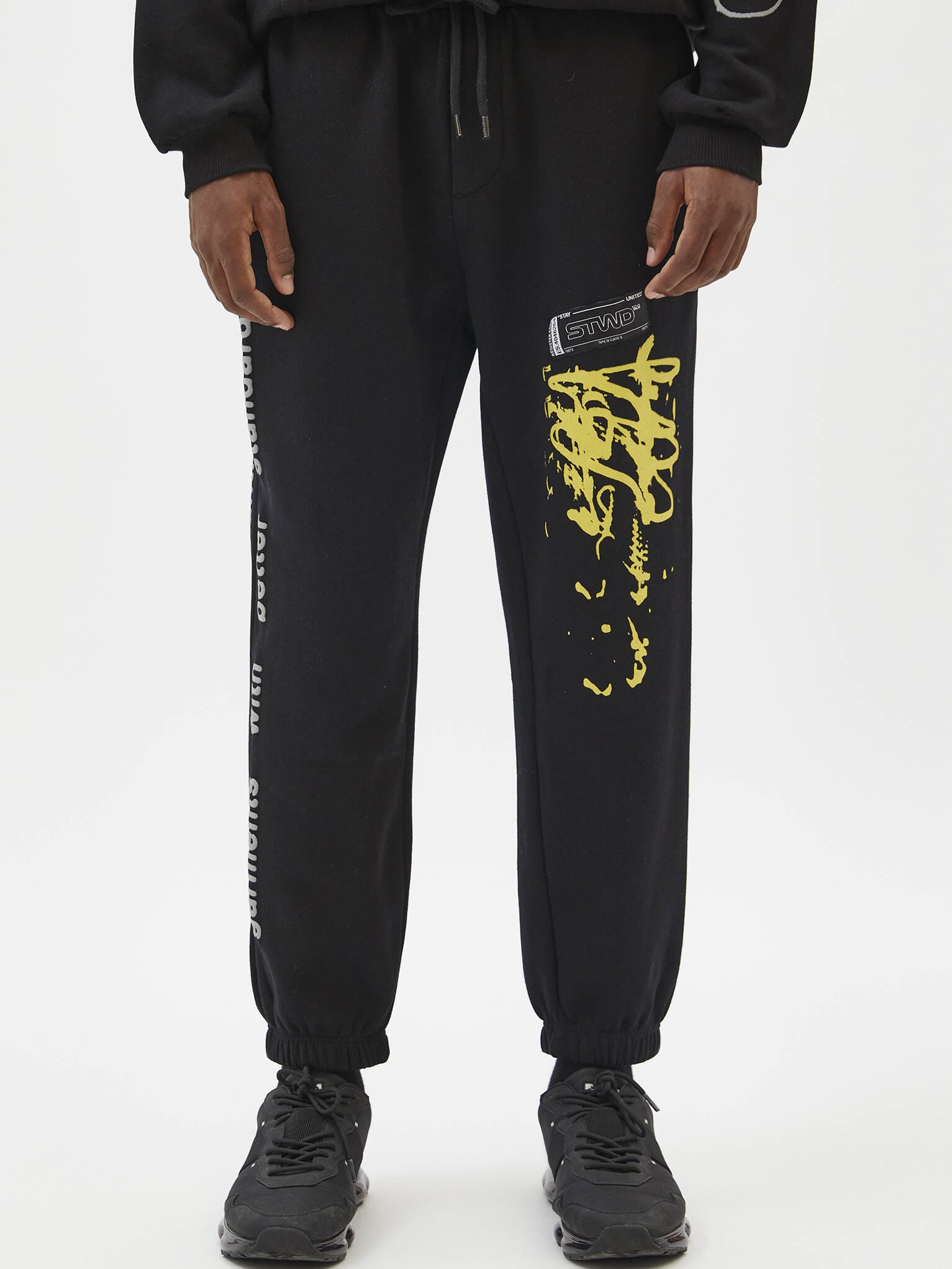 Спортивные штаны Pull & Bear 9678/561/800 Черные с принтом, Спортивные штаны Pull & Bear 9678/561/800 S Черные с принтом
Спортивные штаны Pull & Bear 9678/561/800 Черные с принтом, Спортивные штаны Pull & Bear 9678/561/800 S Черные с принтом