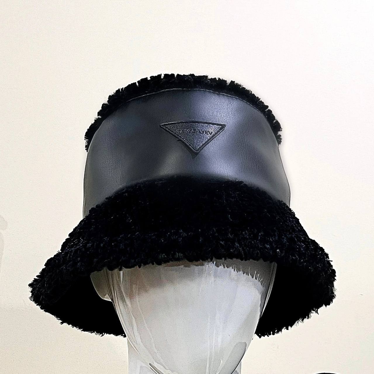 Панама VASILYEV LeatherPLUS Черная с мехом мужская, Панама VASILYEV LeatherPLUS One size Черная с мехом мужская
Панама VASILYEV LeatherPLUS Черная с мехом мужская, Панама VASILYEV LeatherPLUS One size Черная с мехом мужская