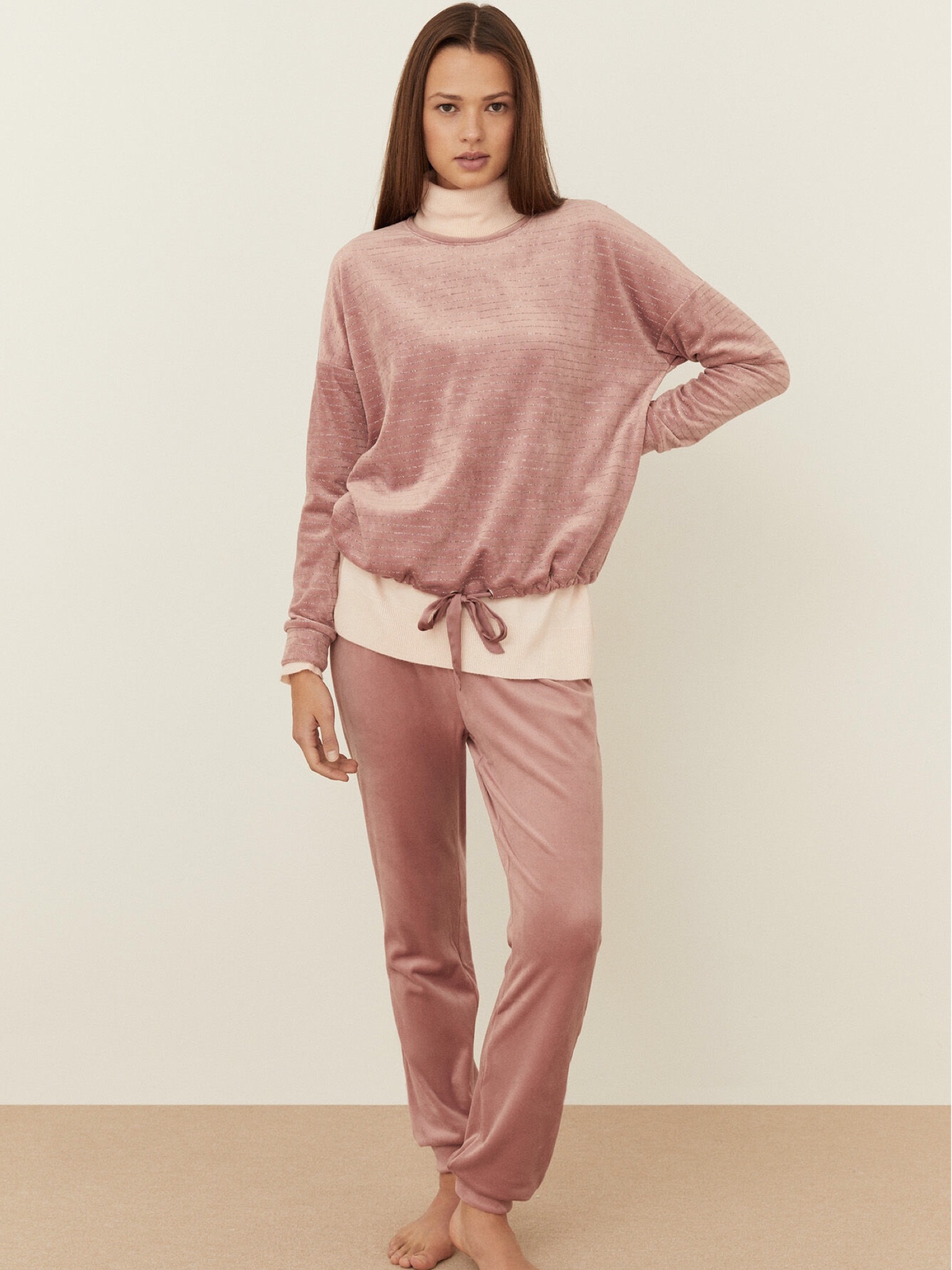 Пижама Women'Secret 3592368-40 Розовая, Пижама Women'Secret 3592368-40 M Розовая
Пижама Women'Secret 3592368-40 Розовая, Пижама Women'Secret 3592368-40 M Розовая