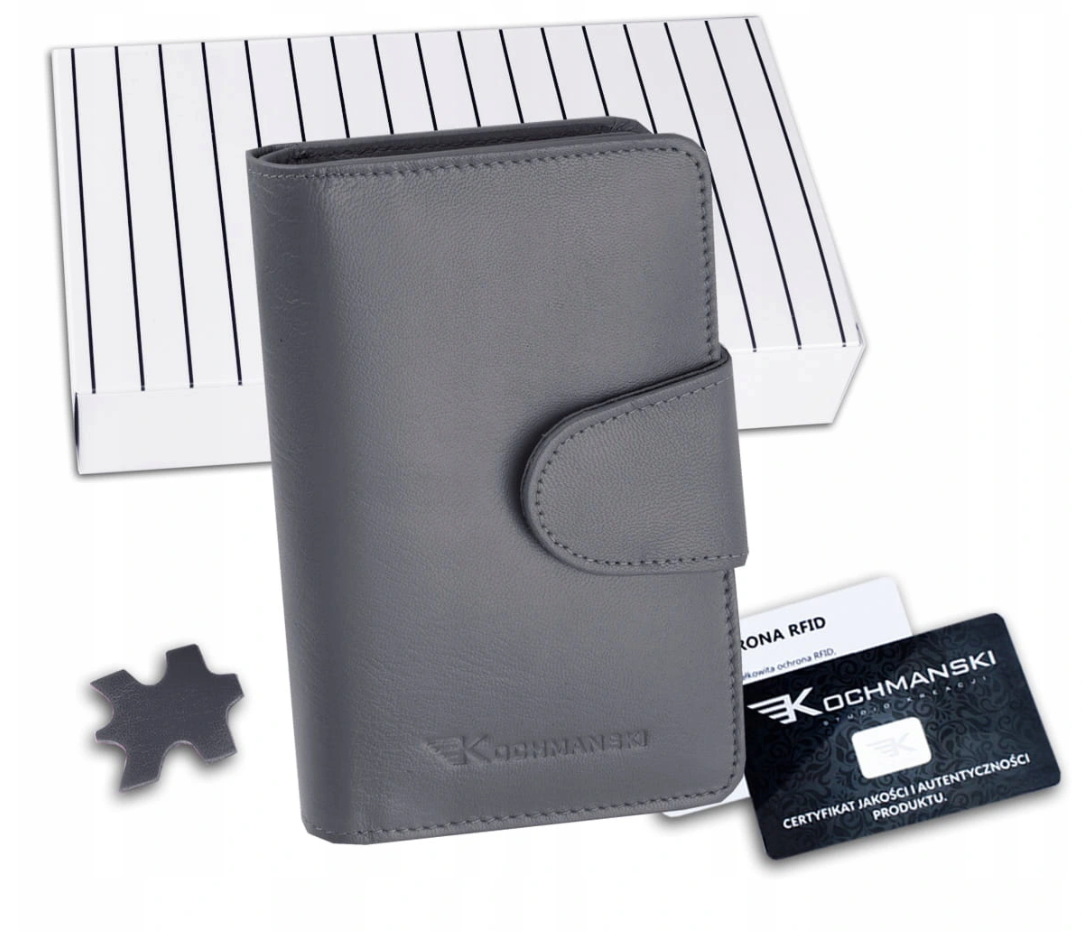 Женский кожаный кошелёк Kochmanski с защитой RFID 14 х 9.2 х 3 см черный (K-5244-GCL)
Женский кожаный кошелёк Kochmanski с защитой RFID 14 х 9.2 х 3 см черный (K-5244-GCL)