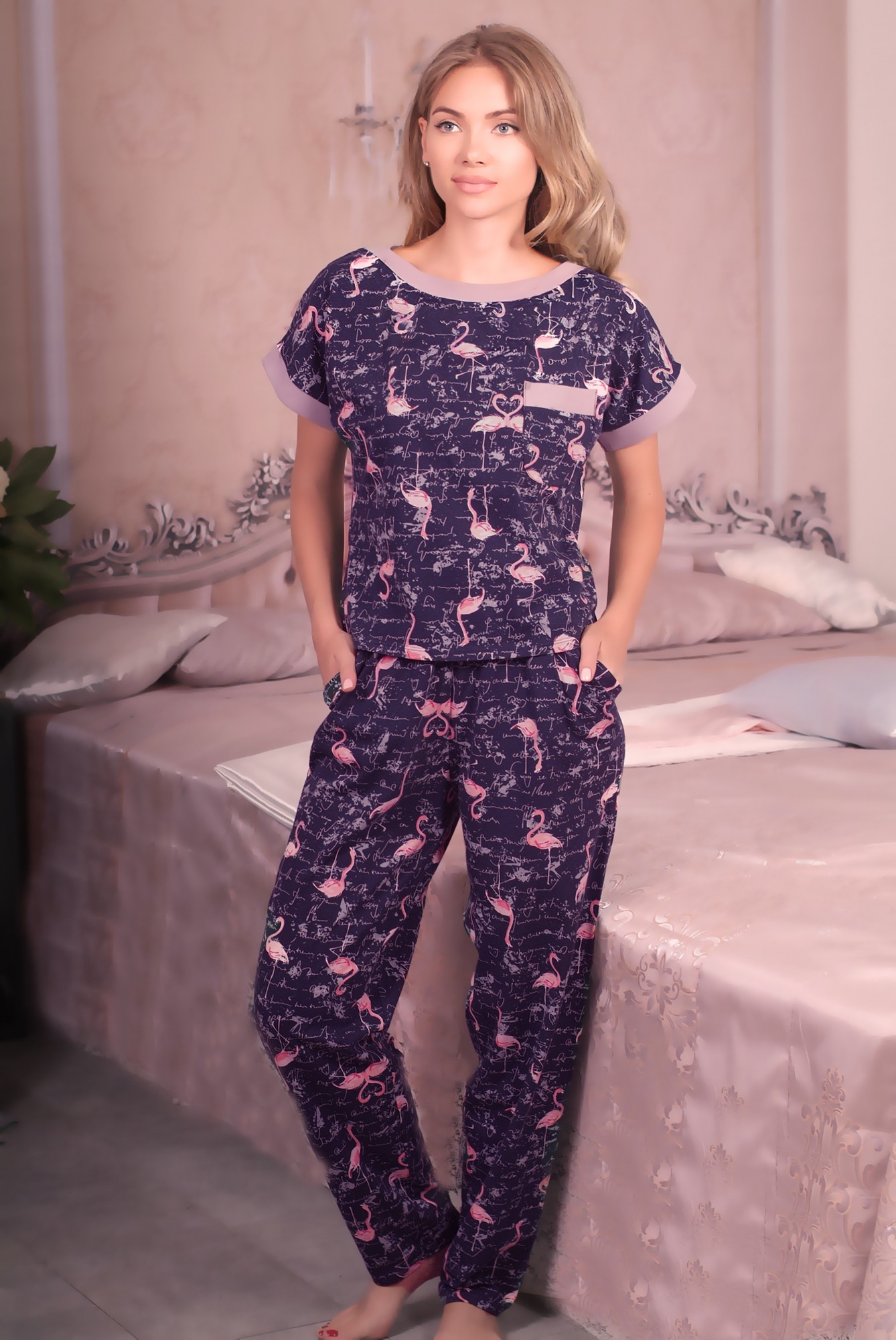 Пижама футболка + брюки Fleur Lingerie ОСЕАН на синем - фламинго, Пижама футболка + брюки Fleur Lingerie ОСЕАН 46 на синем - фламинго
Пижама футболка + брюки Fleur Lingerie ОСЕАН на синем - фламинго, Пижама футболка + брюки Fleur Lingerie ОСЕАН 46 на синем - фламинго