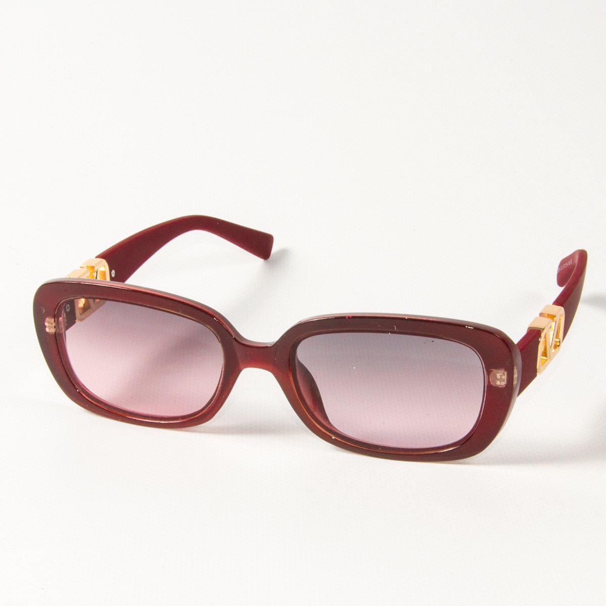 Женские солнцезащитные очки 2395/5 красные
Женские солнцезащитные очки 2395/5 красные