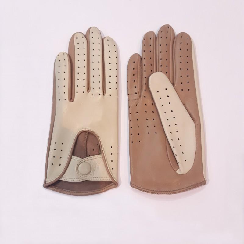Женские кожаные автомобильные перчатки GlovesUA мод.275 р.7,5 бежевые/тауп (шов внутрь, кнопка обтянута, без отв)
Женские кожаные автомобильные перчатки GlovesUA мод.275 р.7,5 бежевые/тауп (шов внутрь, кнопка обтянута, без отв)
