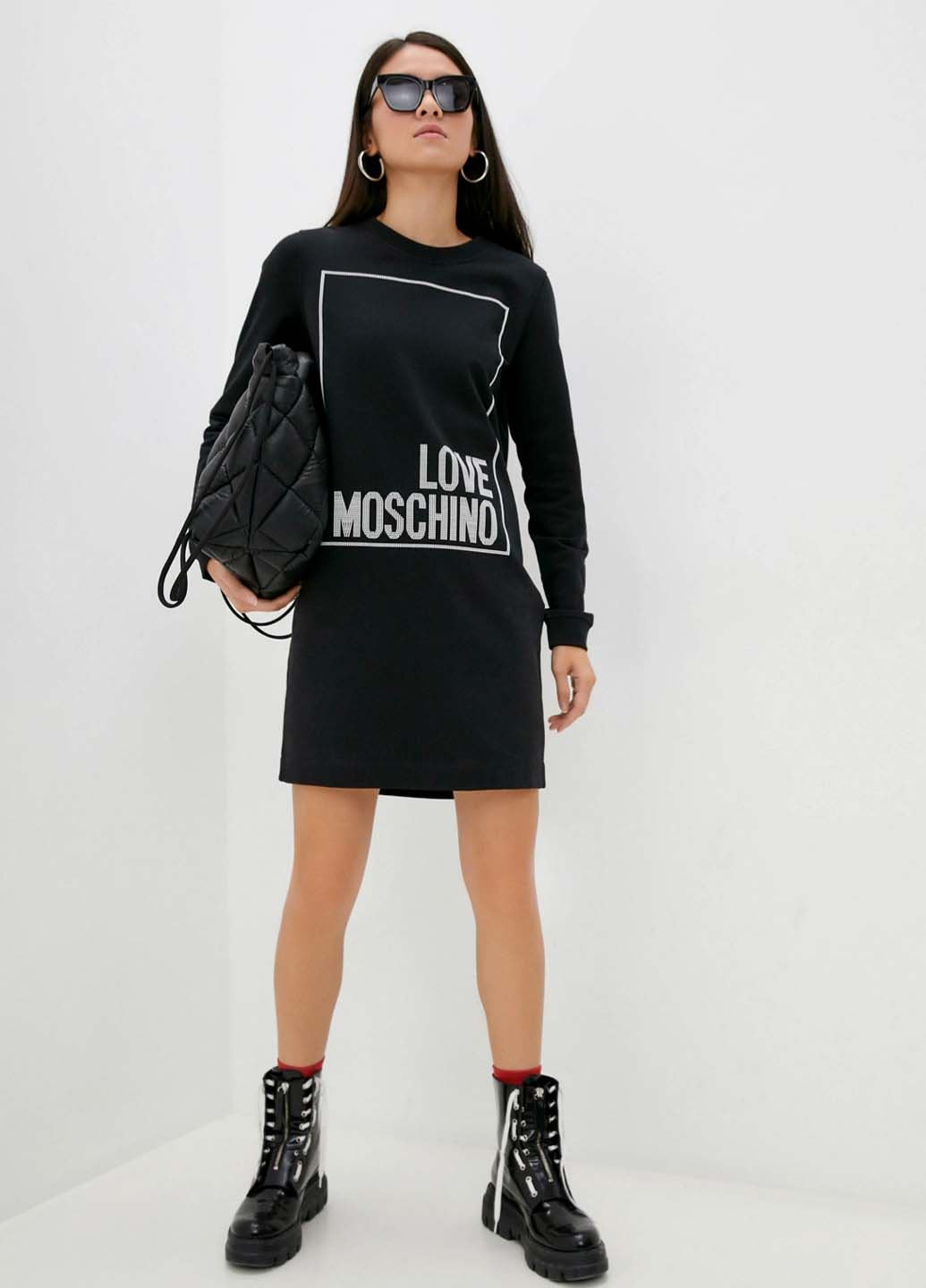 Утепленное черное женское платье свитер с апликацией-логотипом Love Moschino IT Mch0004, Утепленное черное женское платье свитер с апликацией-логотипом Love Moschino 42 IT Mch0004
Утепленное черное женское платье свитер с апликацией-логотипом Love Moschino IT Mch0004, Утепленное черное женское платье свитер с апликацией-логотипом Love Moschino 42 IT Mch0004